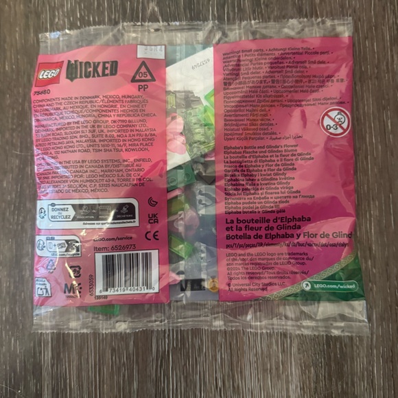 LEGO Wicked Elphaba's Bottle and Glinda's Flower Set - 66 pcs - Picture 3 of 3